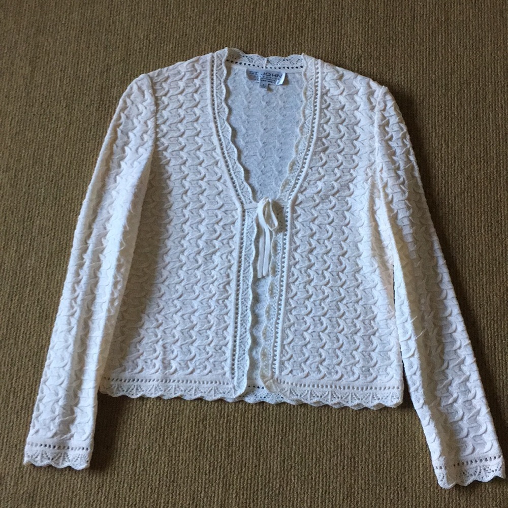 St. John cream v-neck patterned cardigan